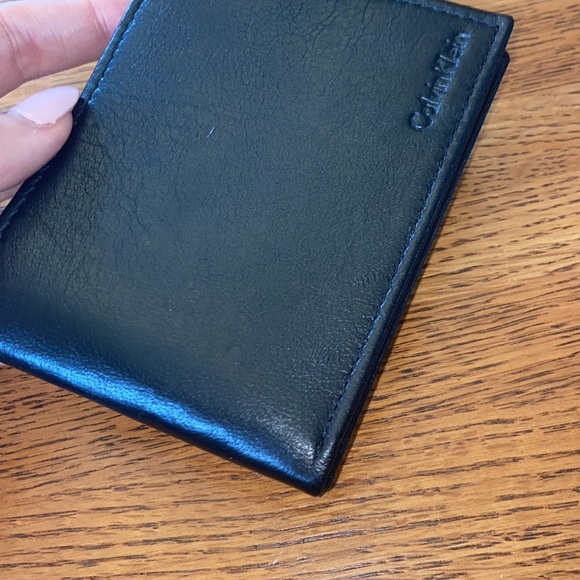Calvin Klein Wallet - Picture 3 of 7